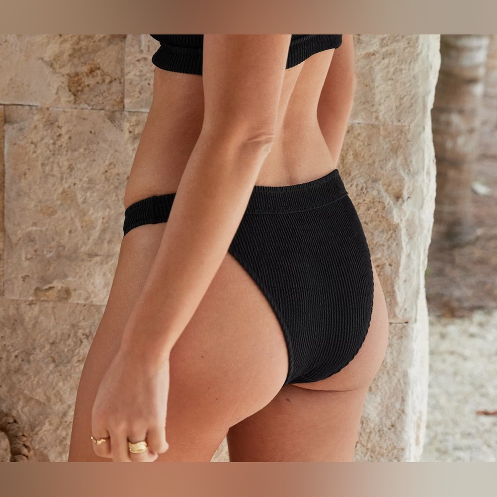 NWT Aerie Crinkle Banded Cheeky Bikini Bottom in Black - Size M